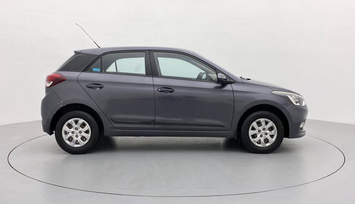 2015 Hyundai Elite i20 SPORTZ 1.2, Petrol, Manual, 1,01,887 km, Right Side View