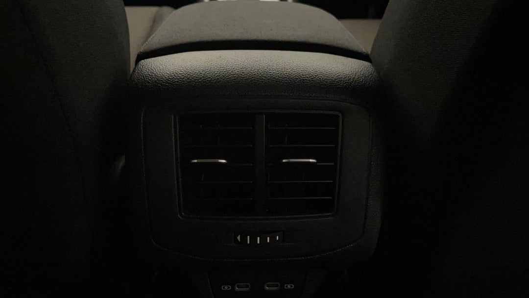 Rear A/C Vent
