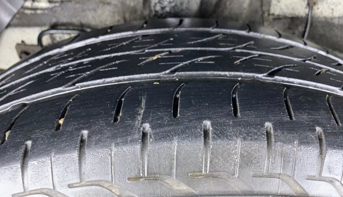 2015 Hyundai Elite i20 SPORTZ 1.4, Diesel, Manual, 46,596 km, Right Rear Tyre Tread