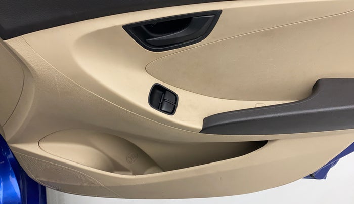 2013 Hyundai Eon ERA PLUS, Petrol, Manual, 76,025 km, Driver Side Door Panels Control