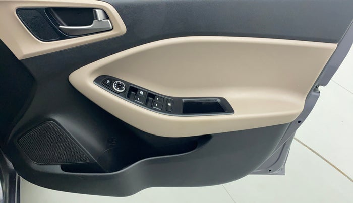 2015 Hyundai Elite i20 SPORTZ 1.2, Petrol, Manual, 30,555 km, Driver Side Door Panels Controls