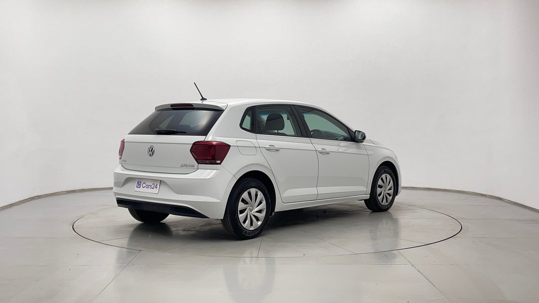 Right Back Diagonal (45- Degree) View