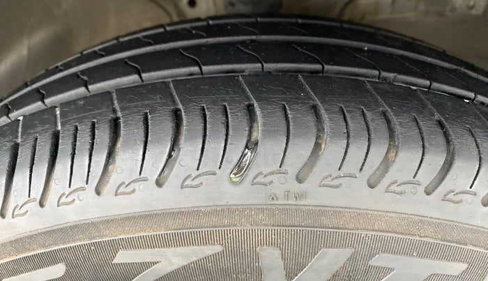 2019 Maruti S PRESSO VXI, Petrol, Manual, 27,221 km, Right Front Tyre Tread
