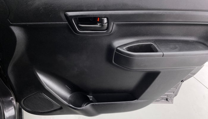 2019 Maruti S PRESSO VXI, Petrol, Manual, 27,221 km, Driver Side Door Panels Control