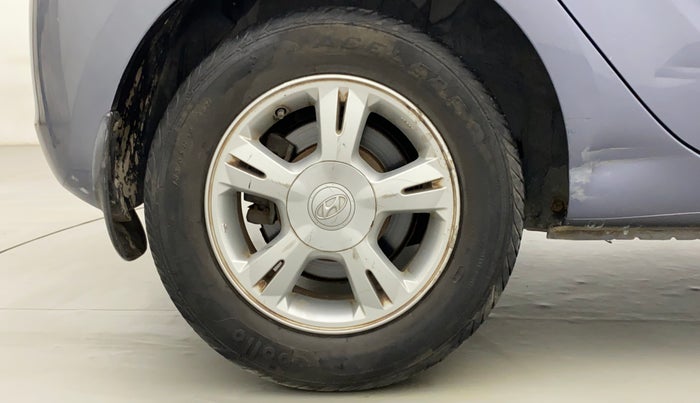 2011 Hyundai i20 ASTA 1.4 AT, Petrol, Automatic, 38,099 km, Right Rear Wheel