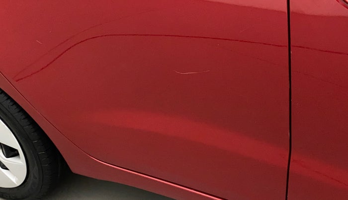 2018 Hyundai Xcent S 1.2, Petrol, Manual, 15,201 km, Right rear door - Minor scratches