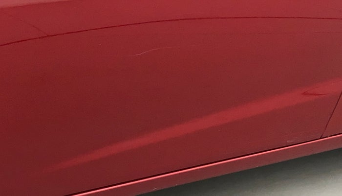 2018 Hyundai Xcent S 1.2, Petrol, Manual, 15,201 km, Front passenger door - Minor scratches