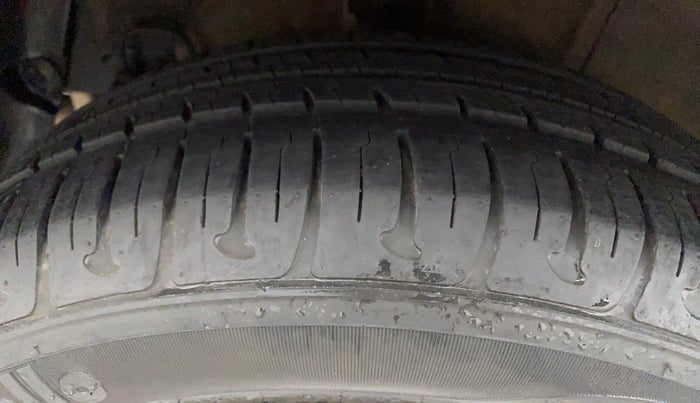 2018 Hyundai Xcent S 1.2, Petrol, Manual, 15,201 km, Right Rear Tyre Tread