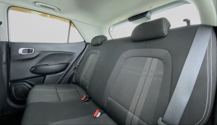 2021 Hyundai VENUE 1.0L Turbo GDI SX MT, Petrol, Manual, 30,147 km, Right Side Rear Door Cabin