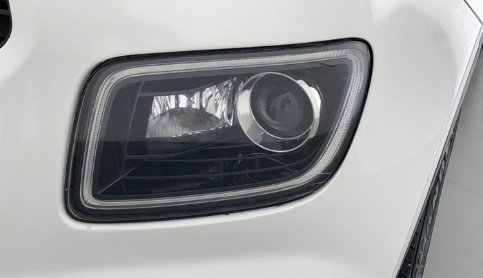 2021 Hyundai VENUE 1.0L Turbo GDI SX MT, Petrol, Manual, 30,147 km, Left headlight - Minor scratches
