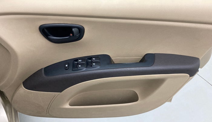 2009 Hyundai i10 MAGNA 1.2, Petrol, Manual, 50,199 km, Driver Side Door Panels Control