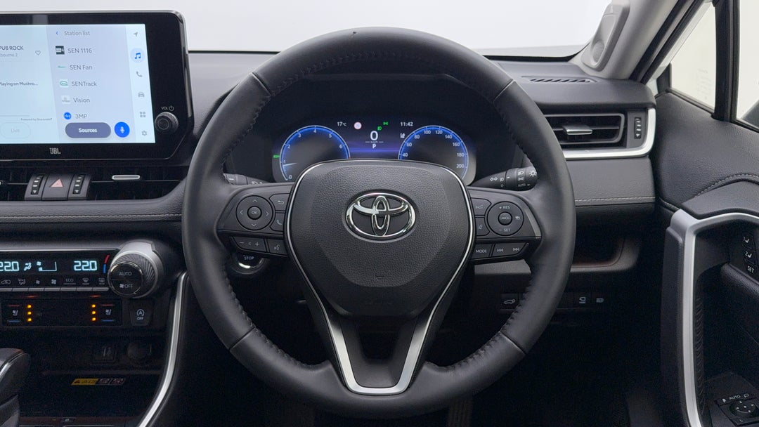 2024 Toyota RAV4 Cruiser (2WD), Automatic, 22963 km, Steering Wheel Close-up