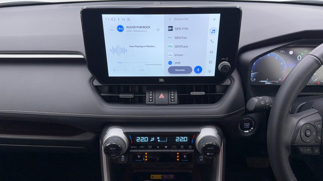 2024 Toyota RAV4 Cruiser (2WD), Automatic, 22963 km, Center Console