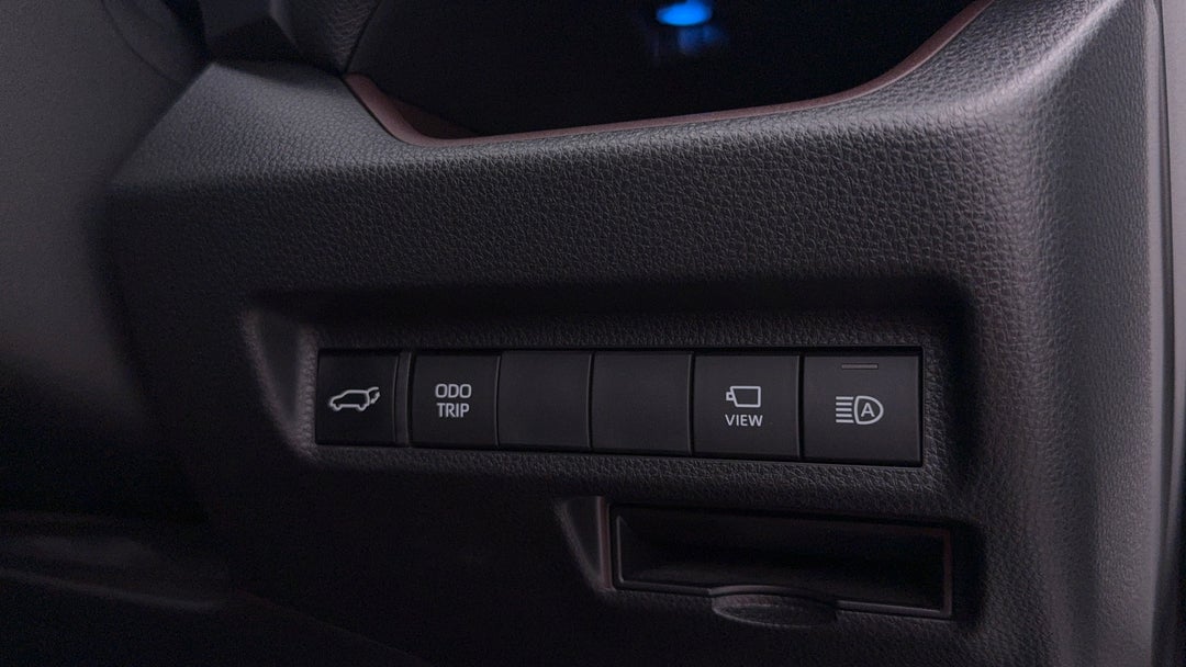 2024 Toyota RAV4 Cruiser (2WD), Automatic, 22963 km, Utility Switches/Buttons