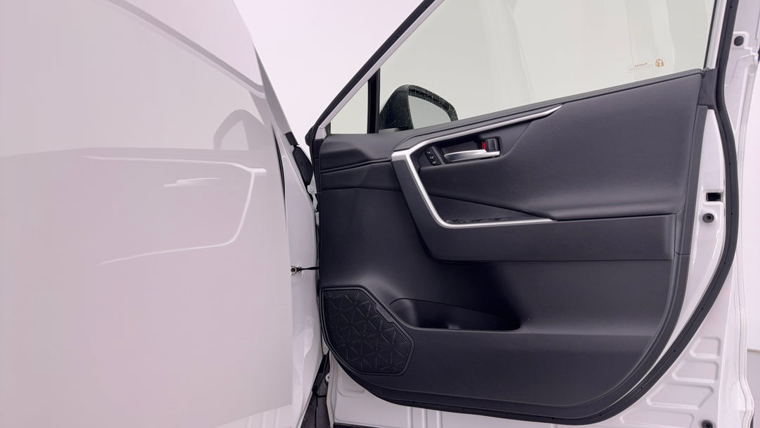 2024 Toyota RAV4 Cruiser (2WD), Automatic, 22963 km, Speaker View