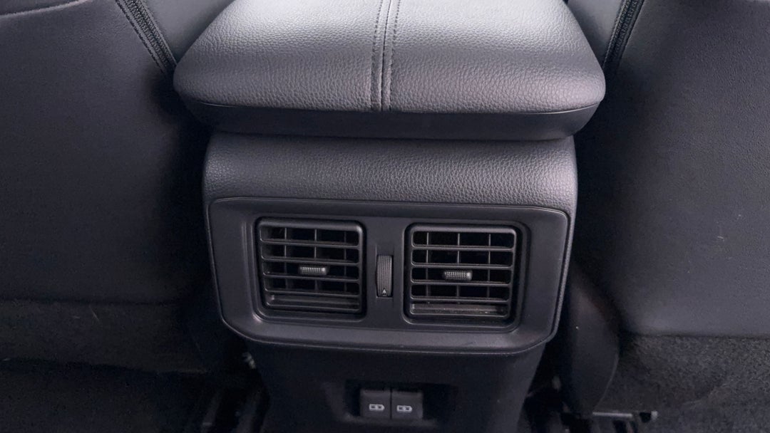 2024 Toyota RAV4 Cruiser (2WD), Automatic, 22963 km, Rear A/C Vent