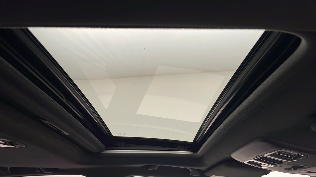 Interior Sunroof/Moonroof