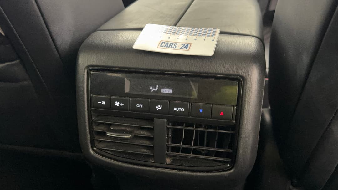 2017 Mazda CX-9 Touring (FWD), Automatic, 126240 km, Air Vents Regulator Broken