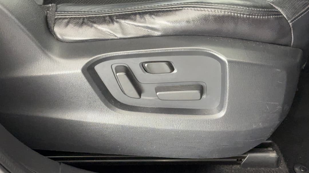 2017 Mazda CX-9 Touring (FWD), Automatic, 126240 km, Drivers Side Adjustment Panel