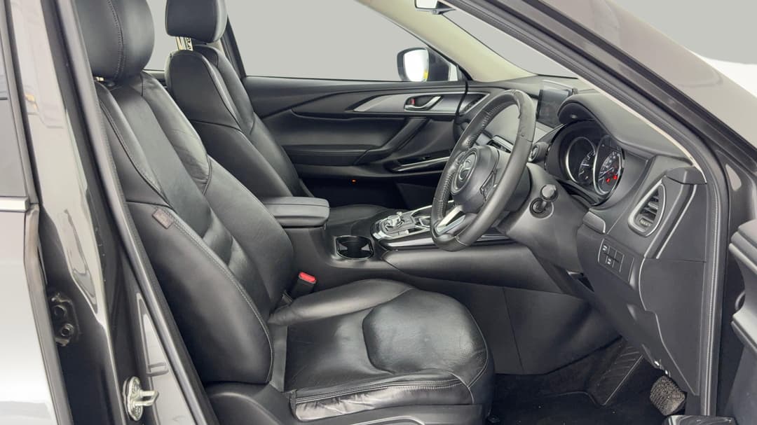 2017 Mazda CX-9 Touring (FWD), Automatic, 126240 km, Right Side Front Door Cabin View