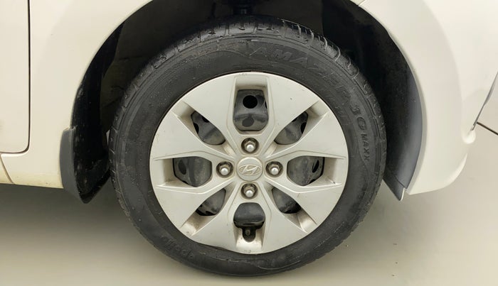 2015 Hyundai Xcent S 1.2, Petrol, Manual, 33,138 km, Right Front Wheel