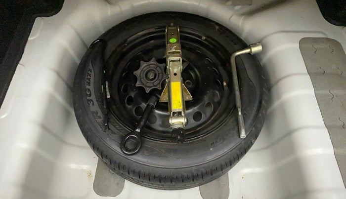 2015 Hyundai Xcent S 1.2, Petrol, Manual, 33,138 km, Spare Tyre