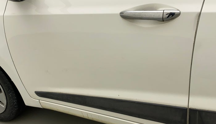 2015 Hyundai Xcent S 1.2, Petrol, Manual, 33,138 km, Front passenger door - Slightly dented