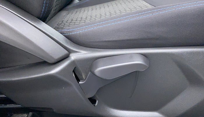 2019 Ford New Figo 1.2 TITANIUM BLU, Petrol, Manual, 22,795 km, Driver Side Adjustment Panel
