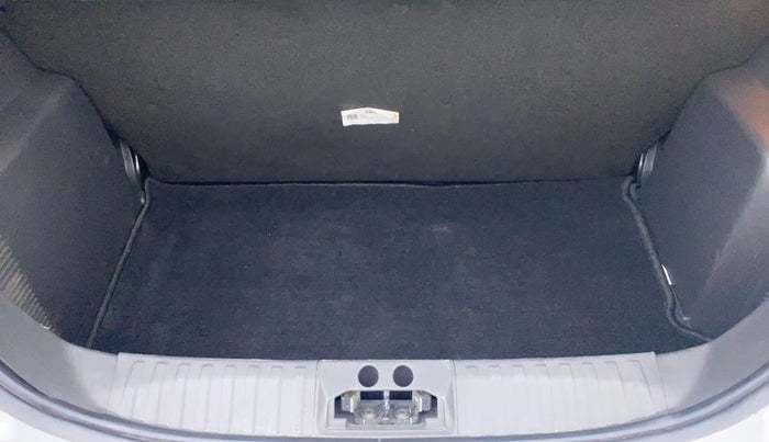 2019 Ford New Figo 1.2 TITANIUM BLU, Petrol, Manual, 22,795 km, Boot Inside