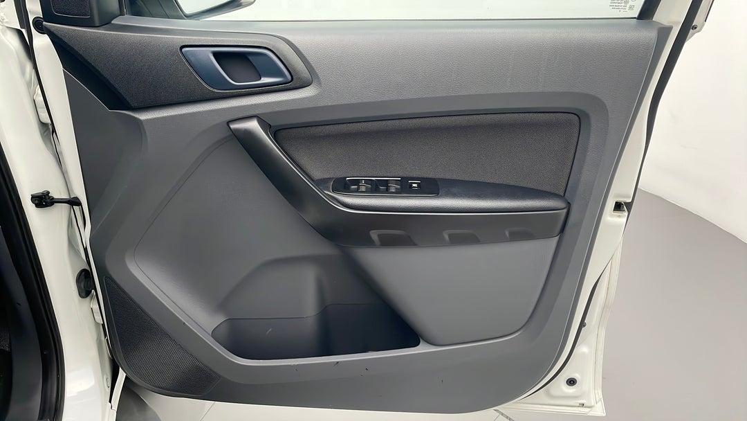 2017 Ford Ranger Xl 3.2 Plus (4x4), Automatic, 76892 km, Speaker View