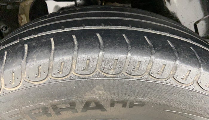 2017 Mahindra XUV500 W6 4X2, Diesel, Manual, 53,050 km, Right Rear Tyre Tread