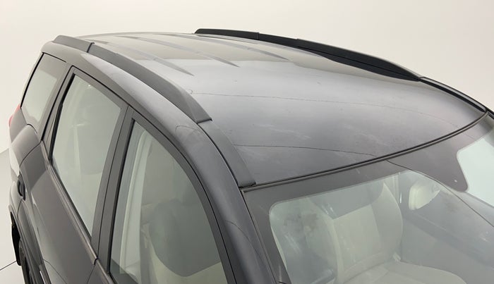 2017 Mahindra XUV500 W6 4X2, Diesel, Manual, 53,050 km, Roof