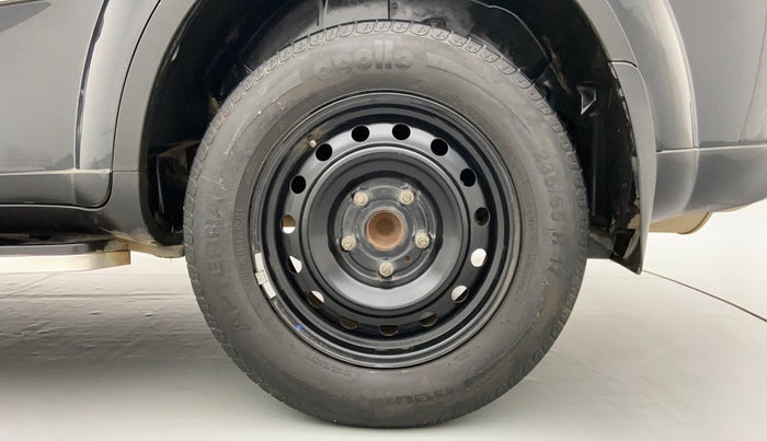 2017 Mahindra XUV500 W6 4X2, Diesel, Manual, 53,050 km, Left Rear Wheel
