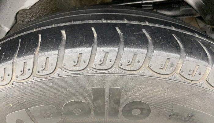 2017 Mahindra XUV500 W6 4X2, Diesel, Manual, 53,050 km, Left Rear Tyre Tread