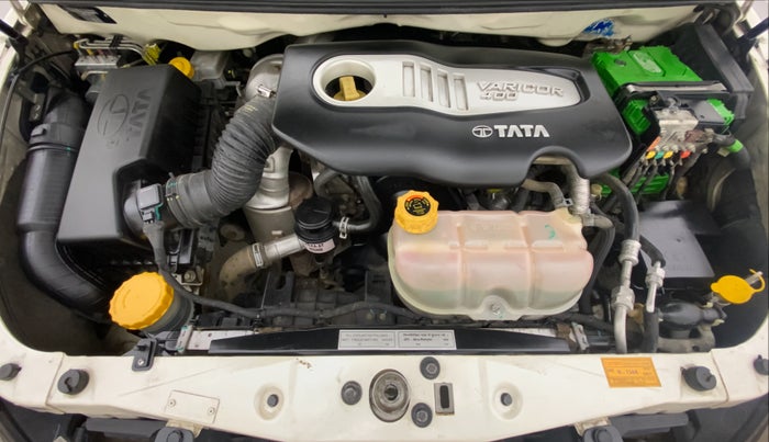 2017 Tata Hexa Varicor 400 XTA, Diesel, Automatic, 48,039 km, Open Bonet