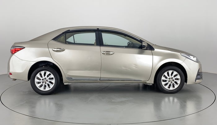 2017 Toyota Corolla Altis G AT, Petrol, Automatic, 75,836 km, Right Side View