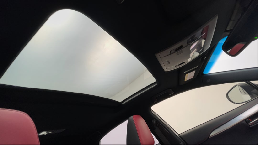 Interior Sunroof/Moonroof
