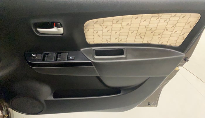 2017 Maruti Wagon R 1.0 VXI+ AMT, Petrol, Automatic, 49,006 km, Driver Side Door Panels Control