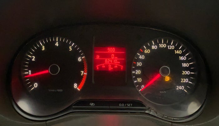 2012 Volkswagen Vento COMFORTLINE 1.6, Petrol, Manual, 82,410 km, Odometer Image