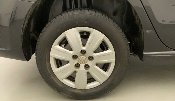 2012 Volkswagen Vento COMFORTLINE 1.6, Petrol, Manual, 82,410 km, Right Rear Wheel