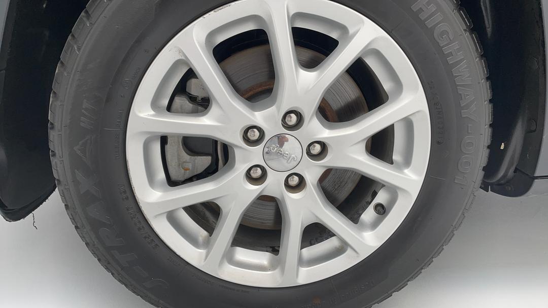 2015 Jeep Cherokee Sport (4x2), Automatic, 106747 km, Wheels Rim Front LHS Gutter Rash