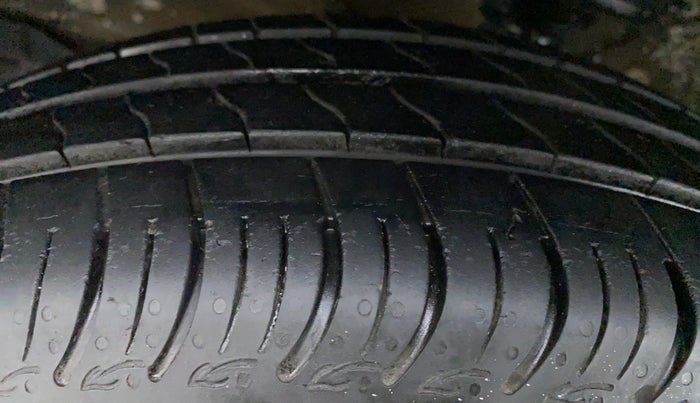 2020 Maruti S PRESSO VXI CNG, CNG, Manual, 30,516 km, Right Rear Tyre Tread