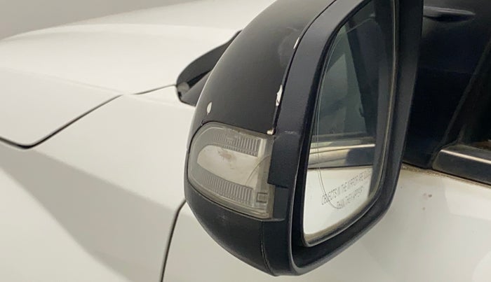 2019 Hyundai VENUE SX 1.0 TURBO, Petrol, Manual, 60,258 km, Left rear-view mirror - Indicator light has minor damage