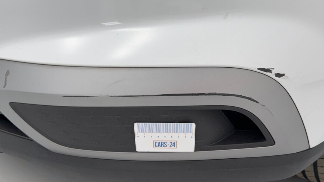 2023 Hyundai Venue Elite (black) Sunroof, Automatic, 15756 km, Bumper Front Scratch