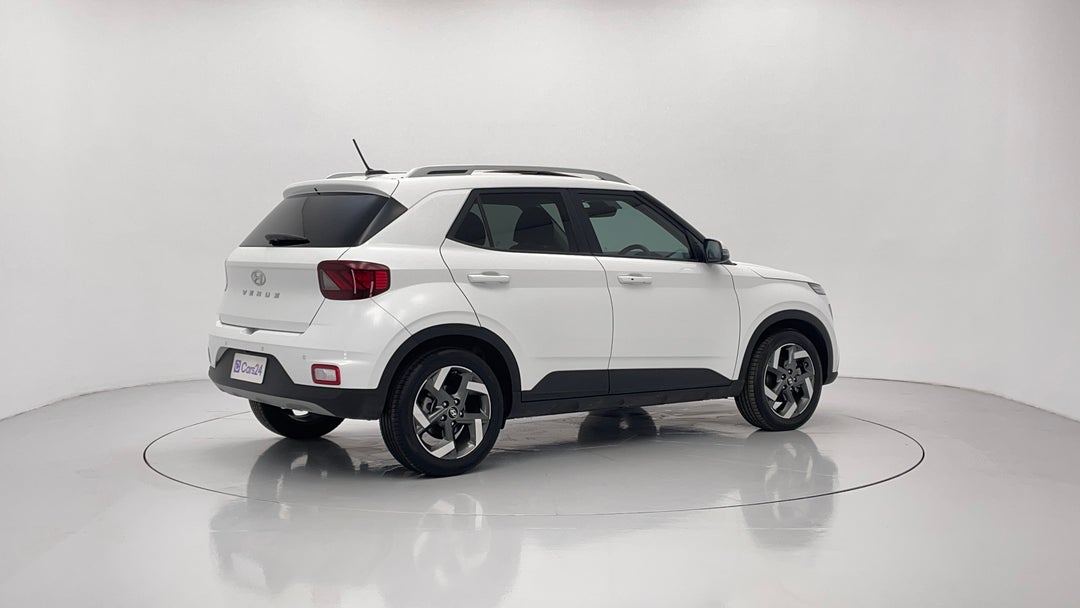 2023 Hyundai Venue Elite (black) Sunroof, Automatic, 15756 km, Right Back Diagonal (45- Degree) View