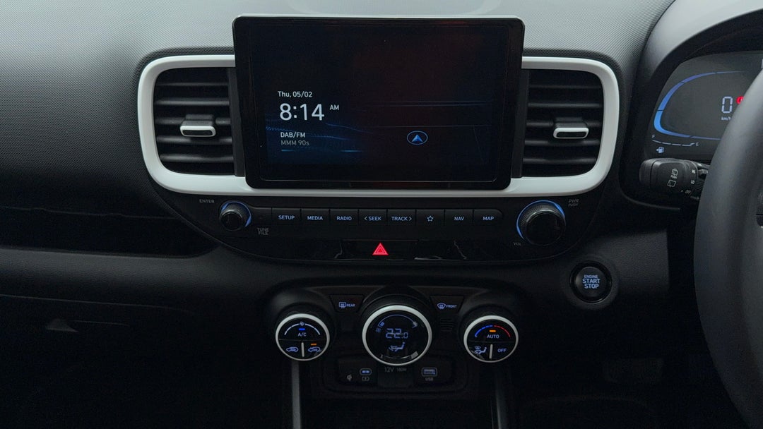 2023 Hyundai Venue Elite (black) Sunroof, Automatic, 15756 km, Center Console