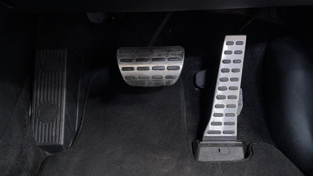 Pedals and Footmat