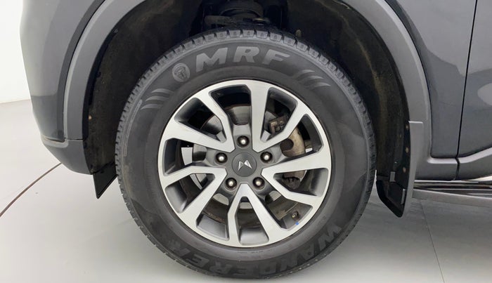 2022 Mahindra SCORPIO-N Z8 L DIESEL AT 2WD 6 STR, Diesel, Automatic, 25,382 km, Left Front Wheel