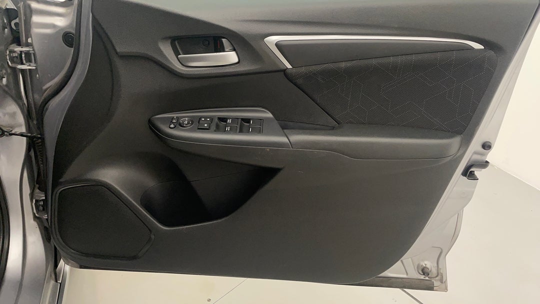 2016 Honda Jazz Vti-s, Automatic, 96013 km, Speaker View