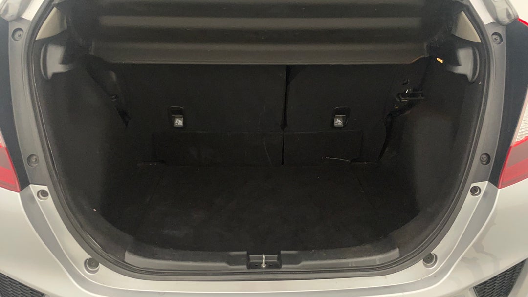 2016 Honda Jazz Vti-s, Automatic, 96013 km, Boot Inside View